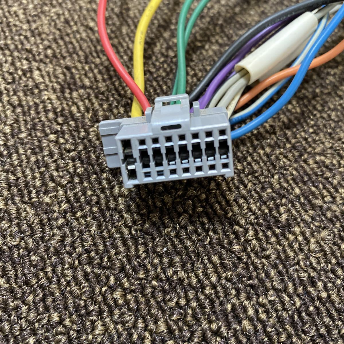 AC-1811 激安 Panasonic パナソニック 16P 灰 ナビ ステレオ オーディオ デッキ 電源カプラー コネクタ ハーネス 中古品_画像2