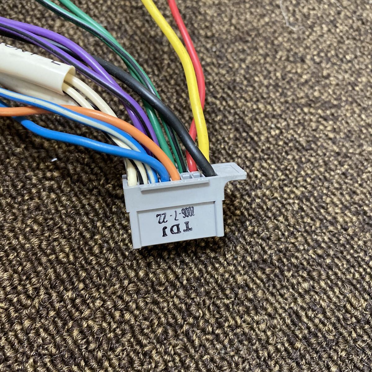 AC-1811 激安 Panasonic パナソニック 16P 灰 ナビ ステレオ オーディオ デッキ 電源カプラー コネクタ ハーネス 中古品_画像5