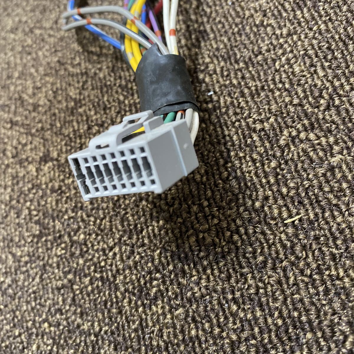 AC-1812 激安 Panasonic パナソニック 16P 灰 ナビ ステレオ オーディオ デッキ 電源カプラー コネクタ ハーネス 中古品_画像4