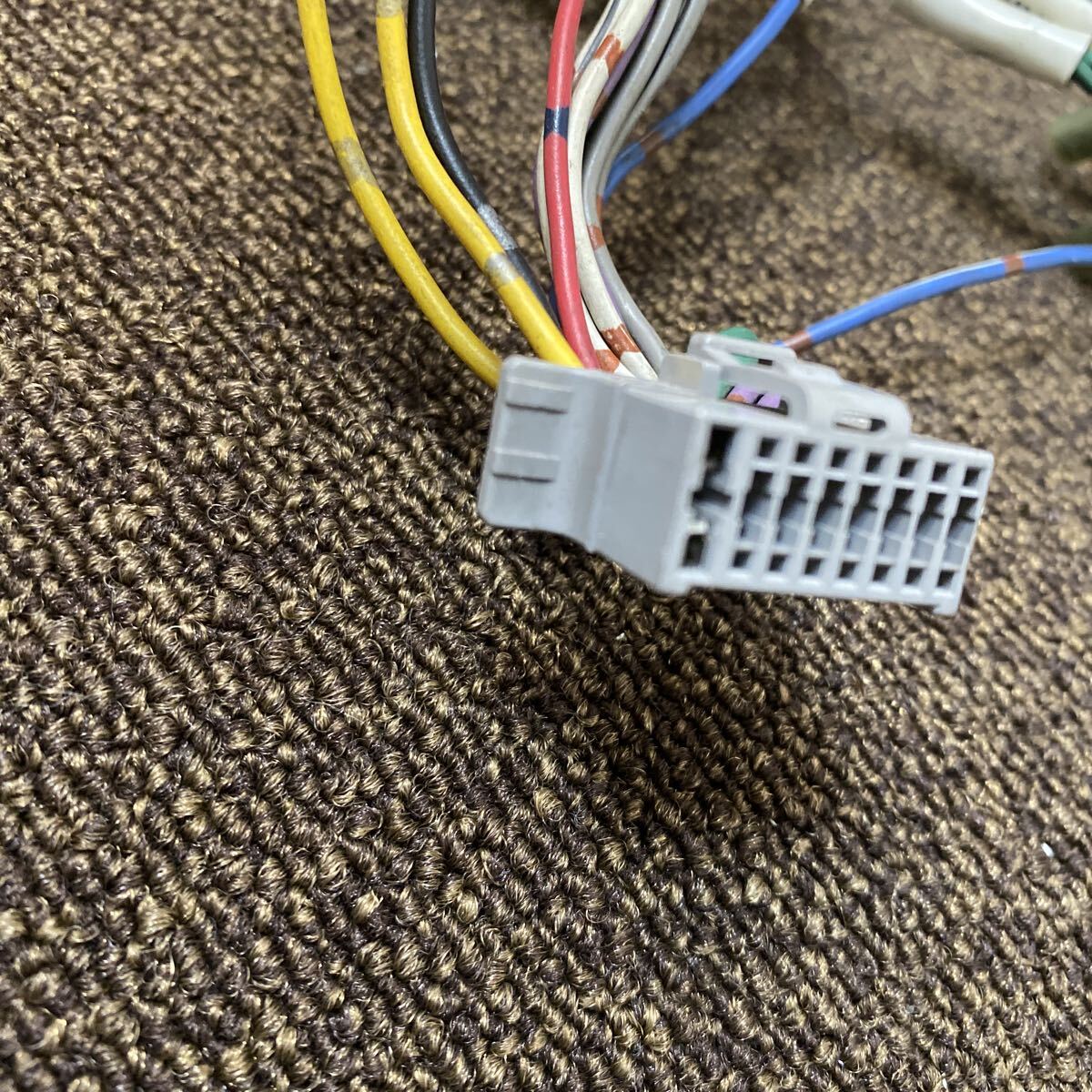 AC-1814 激安 Panasonic パナソニック 16P 灰 TOYOTA DAIHATSU 10P 変換 ナビ ステレオ オーディオ 電源カプラー コネクタ ハーネス 中古品_画像3