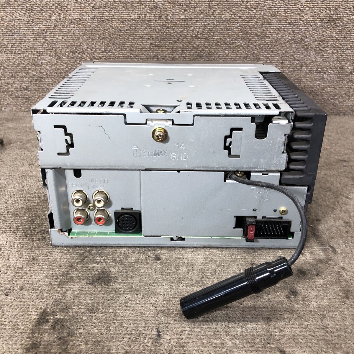 AV11-286 激安 カーステレオ KENWOOD DPX-630M 30803537 CD FM/AM プレーヤー オーディオ 本体のみ 簡易動作確認済み 中古現状品_画像4