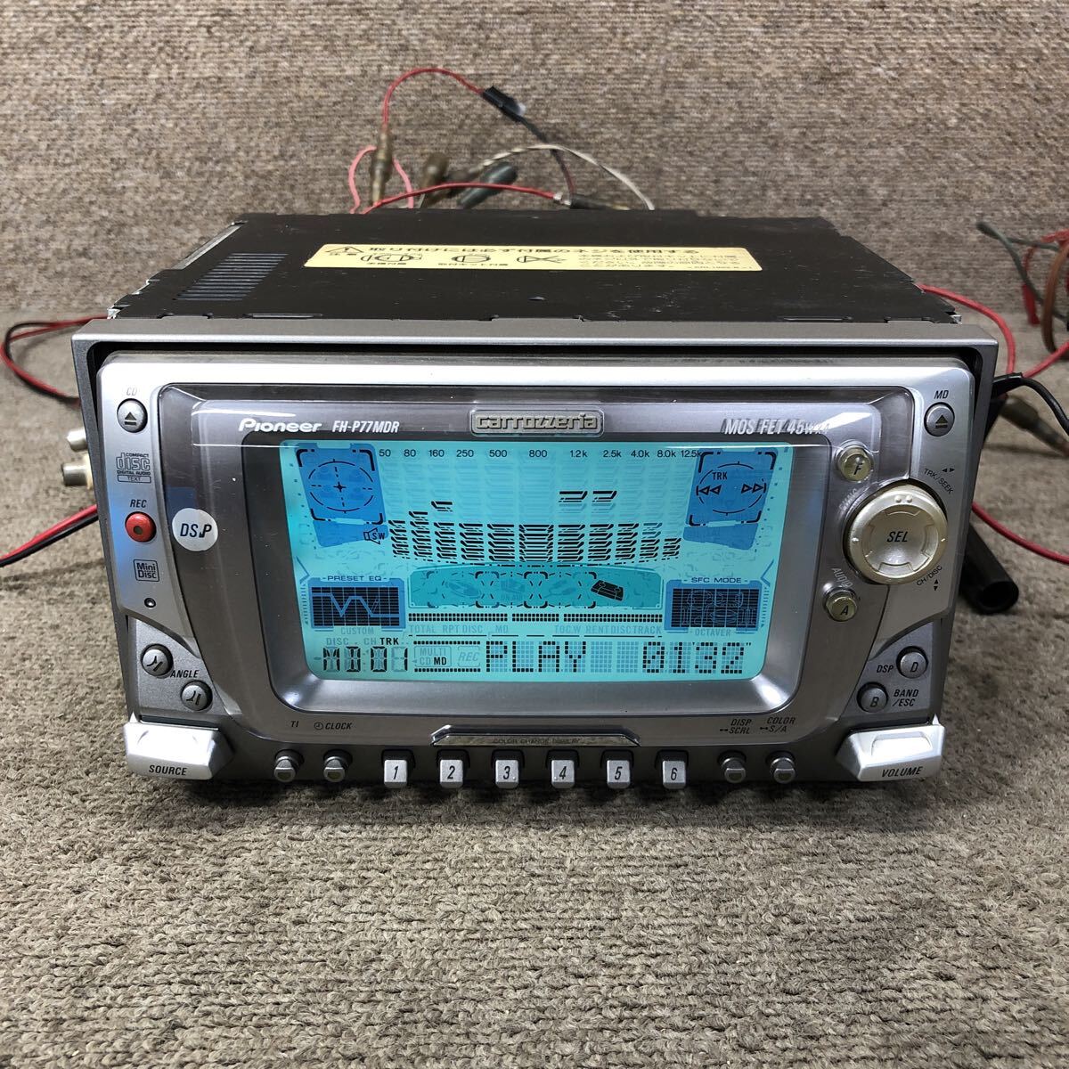 AV11-327 激安 カーステレオ Carrozzeria Pioneer FH-P77MDR ULMH018343JP CD MD FM/AM プレーヤー 本体のみ 簡易動作確認済み 中古現状品_画像2
