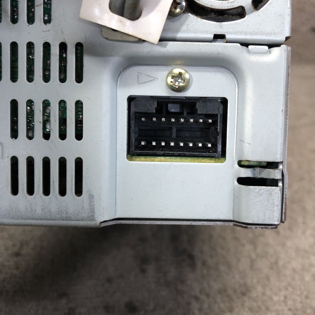 AV11-327 激安 カーステレオ Carrozzeria Pioneer FH-P77MDR ULMH018343JP CD MD FM/AM プレーヤー 本体のみ 簡易動作確認済み 中古現状品_画像6