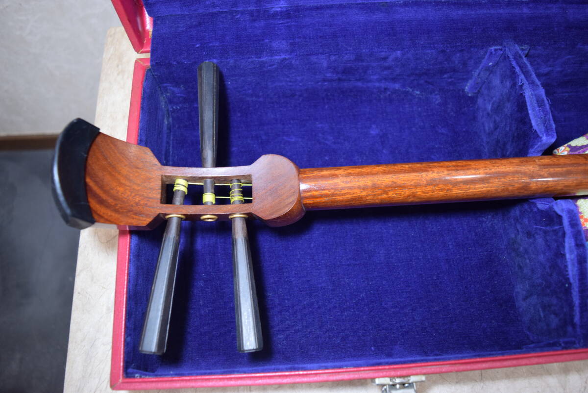 三味線 ハードケース 撥 付属品 付き 日本 楽器 音楽 和楽器 撥弦楽器_画像8