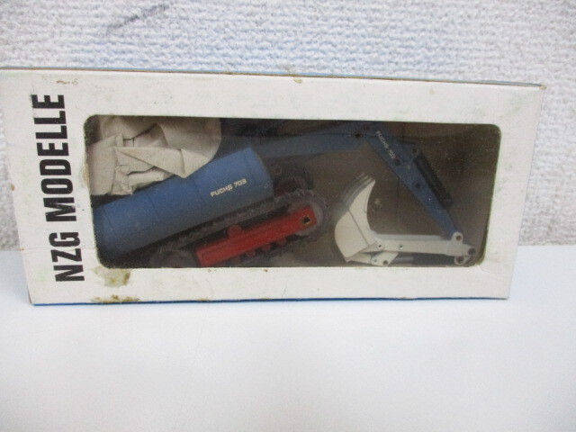 NZG No.102 FUCHS 703R 西ドイツ製ミニカー ショベルカー 未使用・保管品 激安1円スタート_画像2