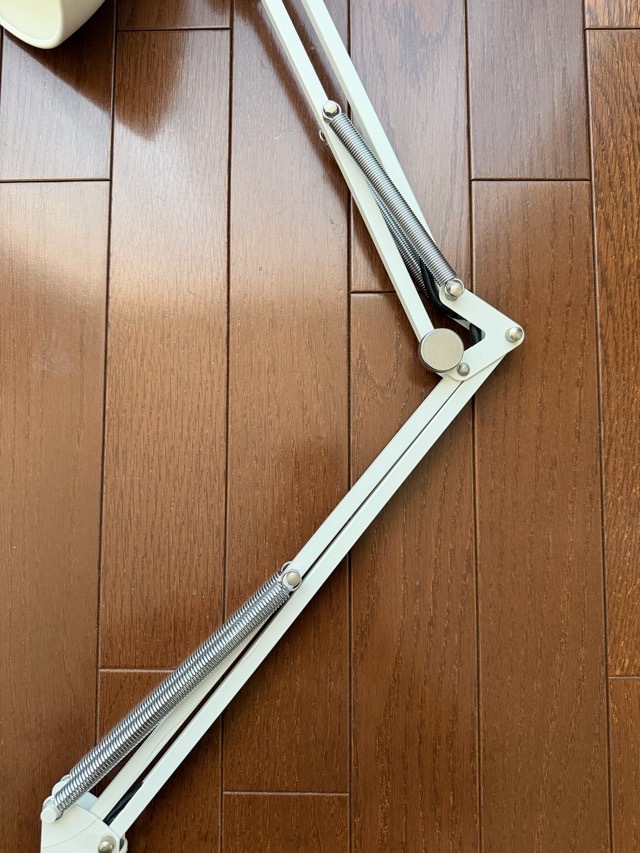 【美品】ビスレー（BISLEY）デスクランプ BSL-1300(ホワイト)_画像4