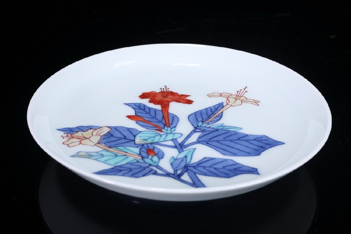 【珍品堂】1円から V80-V3 人間国宝 十三代 今泉今右衛門 在銘 錦白粉 錦花絵 銘々皿 色鍋島 共箱 木箱 5枚 径15.5㎝ 時代物 骨董品 古美術_画像5