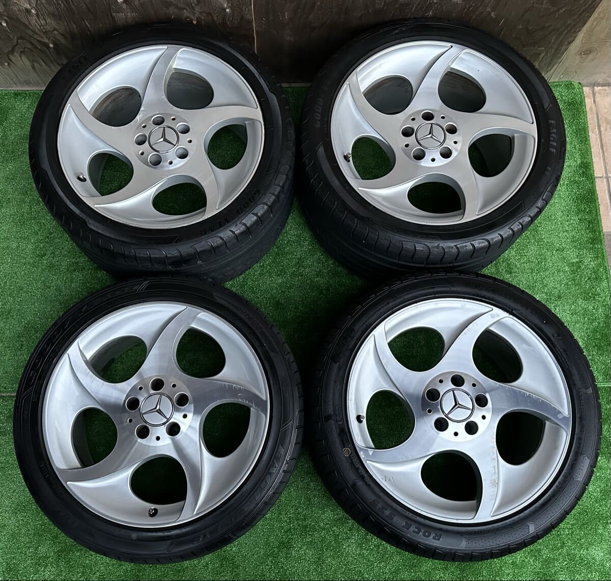 希少 メルセデスベンツR230 SL500 デジーノ 純正ロナール製 18インチタイヤ ホイール4本8.5J+35/9.5J+40 5穴PCD112 深リム バリ山 ナット付_画像1