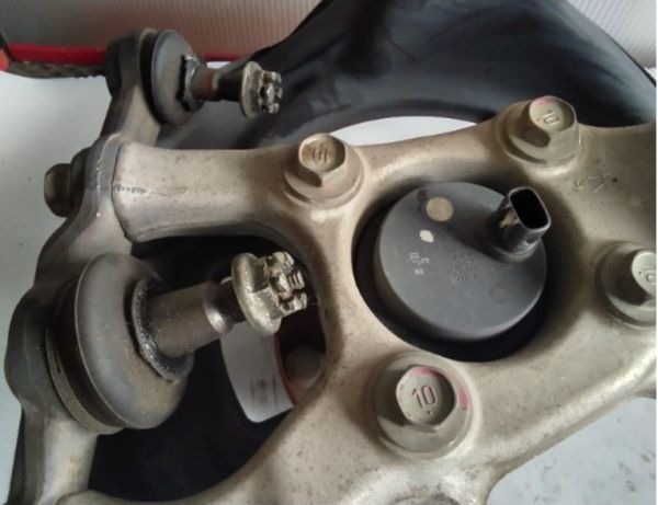 ★　　トヨタ　マークX　GRS120　右前　ナックル　43201-30010　沖縄と離島出荷不可　西濃運輸便　　★　純正中古部品　　自管理5ta383_画像2