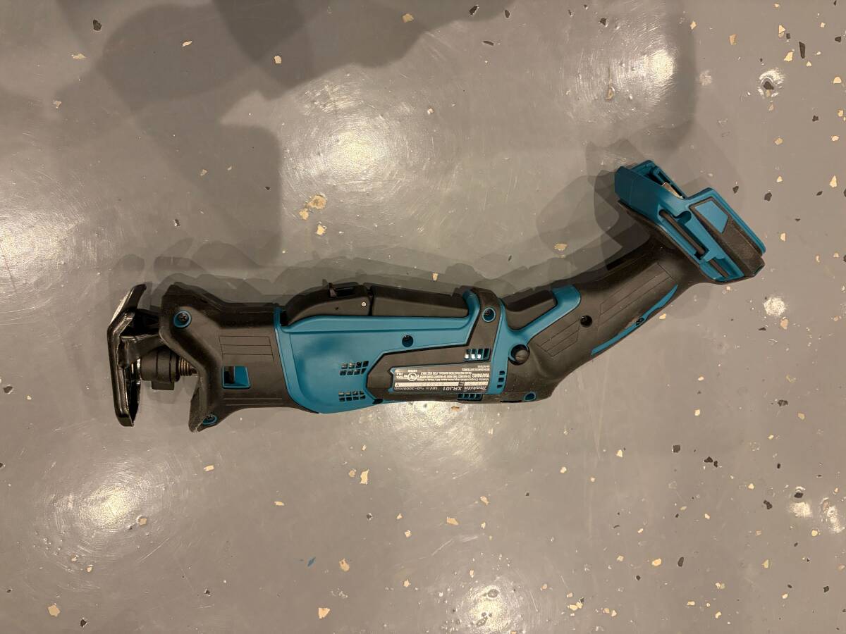 マキタ 18V 充電式レシプロソー XRJ01Z 本体のみ_画像2