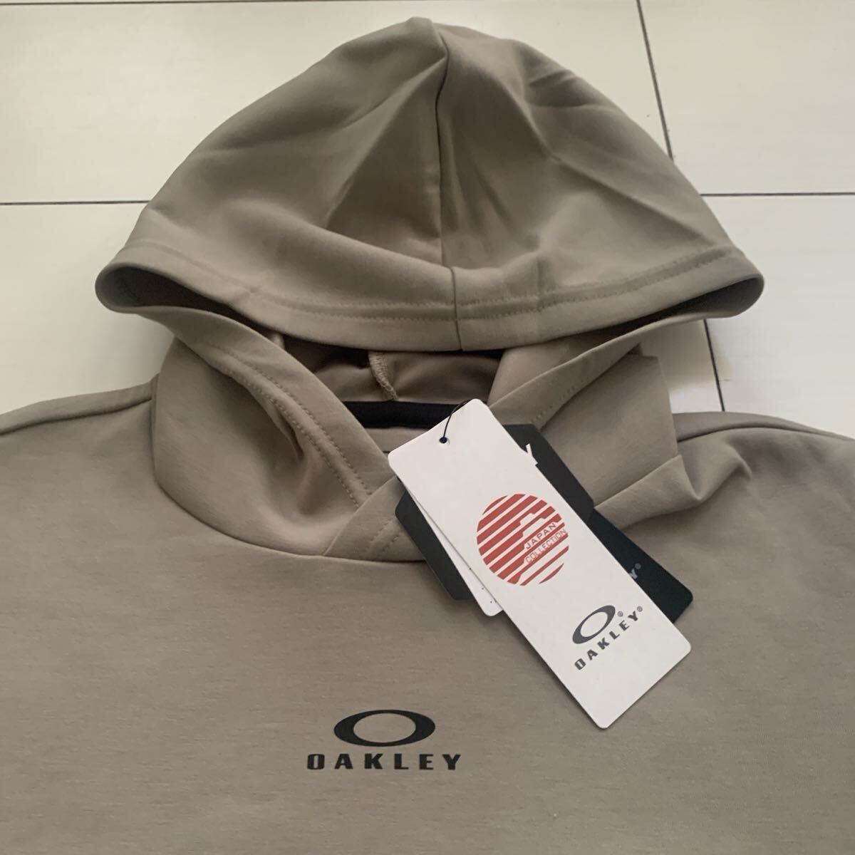 新品￥5,830オークリーOAKLEY☆DRY UVフーディー【１４０】☆_画像6
