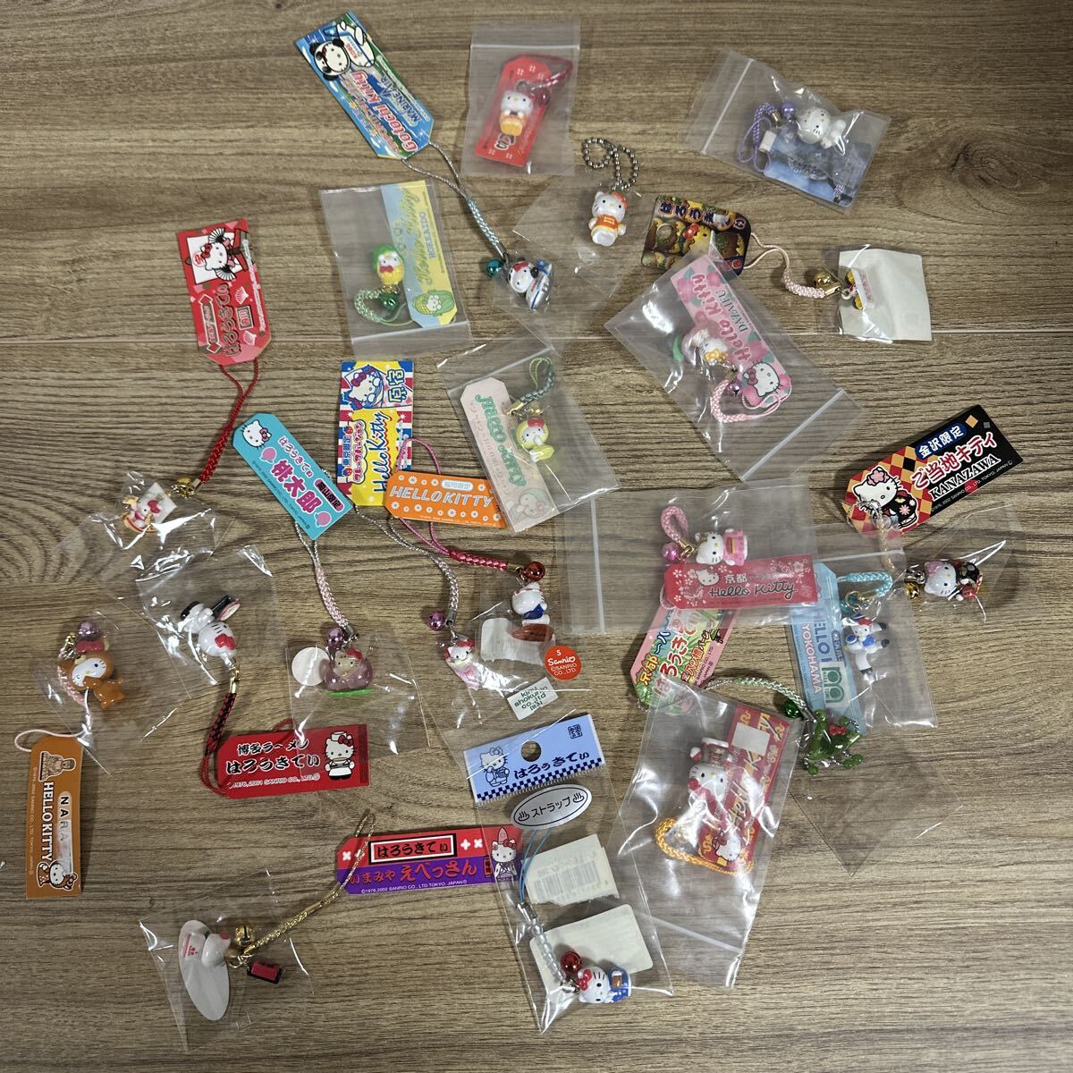 Hello Kitty . данный земля Kitty netsuke ремешок комплект Aichi, Iga, Hokkaido, Osaka, Fukui, море . павильон, красный Fuji, птица перо аквариум др.