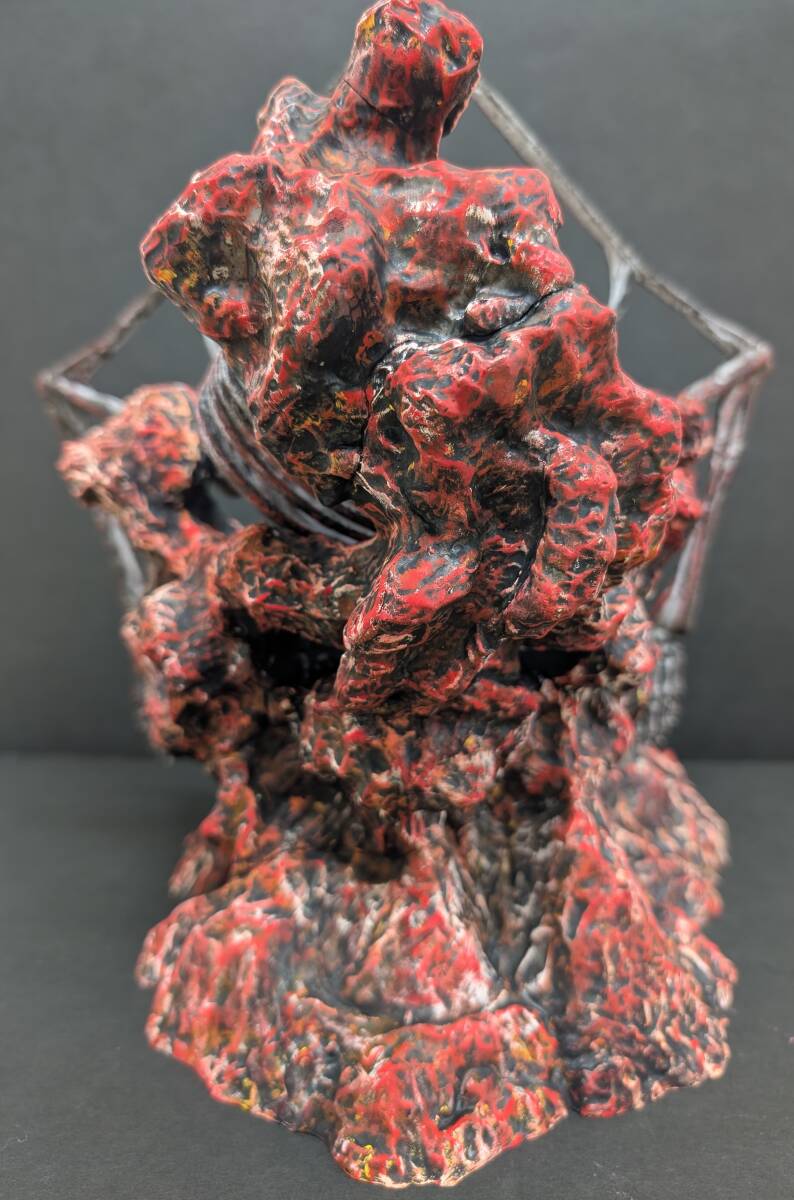 進撃の巨人　地鳴らし　1番くじ　ラストワン賞　終尾の巨人フィギュア　リペイント品_画像7