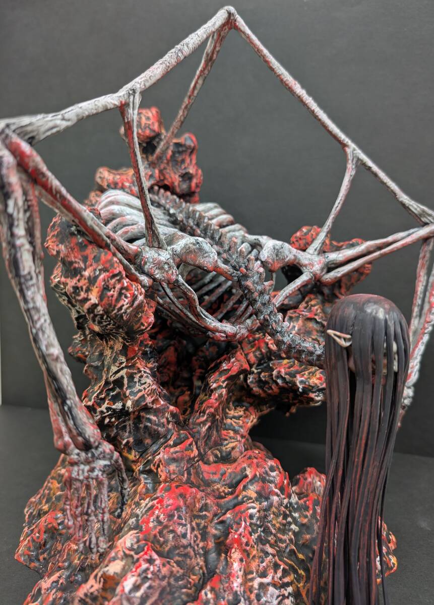 進撃の巨人　地鳴らし　1番くじ　ラストワン賞　終尾の巨人フィギュア　リペイント品_画像5