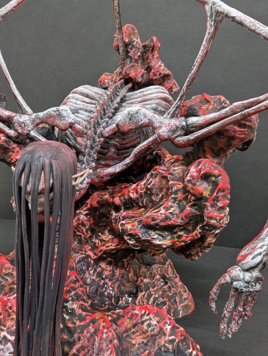 進撃の巨人　地鳴らし　1番くじ　ラストワン賞　終尾の巨人フィギュア　リペイント品_画像3