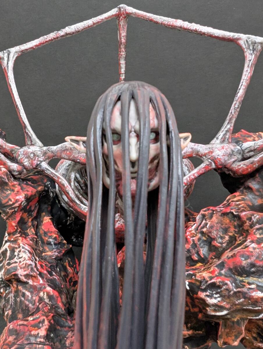 進撃の巨人　地鳴らし　1番くじ　ラストワン賞　終尾の巨人フィギュア　リペイント品_画像6