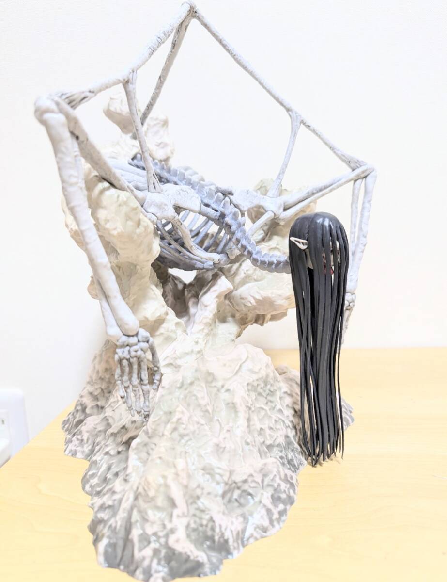 進撃の巨人　地鳴らし　1番くじ　ラストワン賞　終尾の巨人フィギュア　リペイント品_画像10