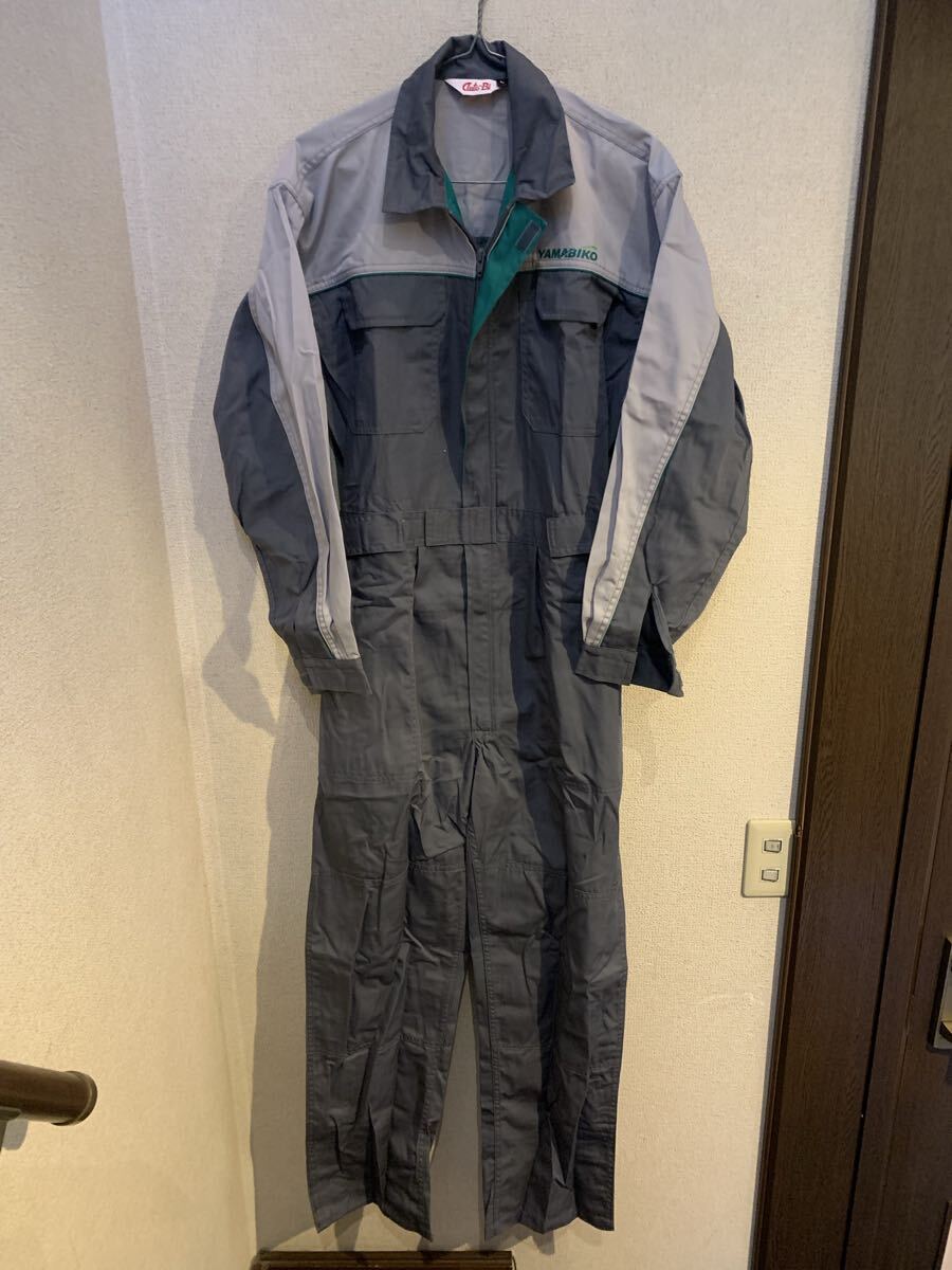  б/у .... комбинезон L размер рабочая одежда серый 
