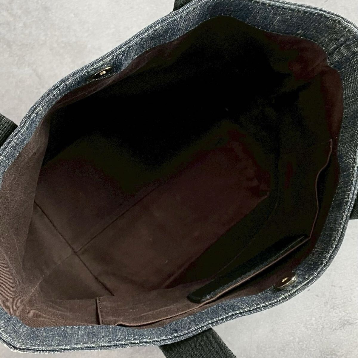 не использовался класс HUNTING WORLD Hunting World большая сумка ручная сумочка Denim Logo plate независимый кожа синий цвет серия голубой прекрасный товар Safari