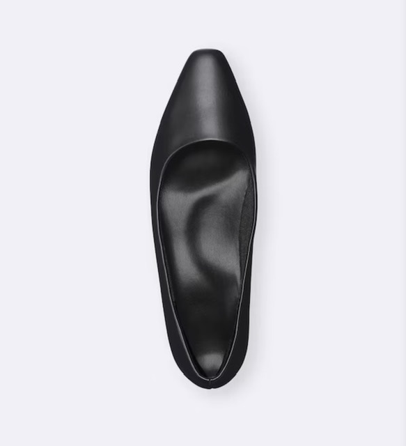 未使用★ ローヒール 黒 24.5cm パーティ対応 スウェード調 ふわふわインナー 楽ちんパンプス 歩きやすいパンプス 結婚式 細見え 自宅保管_画像4