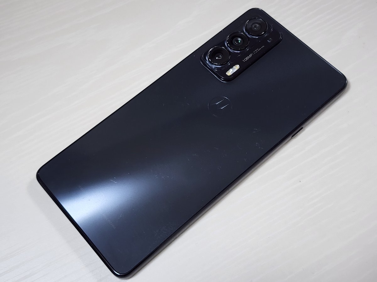 ★【65420WM】 完動品 motorola edge 20 XT2143-1 フロストオニキス 128GB 1円 ! 1スタ !_画像2