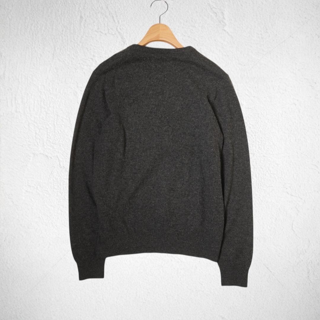 YJ133ね@ 1スタ UNIQLO メンズ 上品 おしゃれ カシミヤ 100% Vネックニットセーター M グレー 秋冬 メンズ_画像3