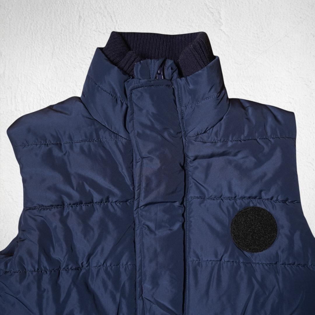 J16さ＠ 1スタ Blue Impulse メンズ おしゃれ ロゴ刺繍入り中綿ベスト M ネイビー 秋冬 ブルーインパルス　自衛隊 航空自衛隊_画像4