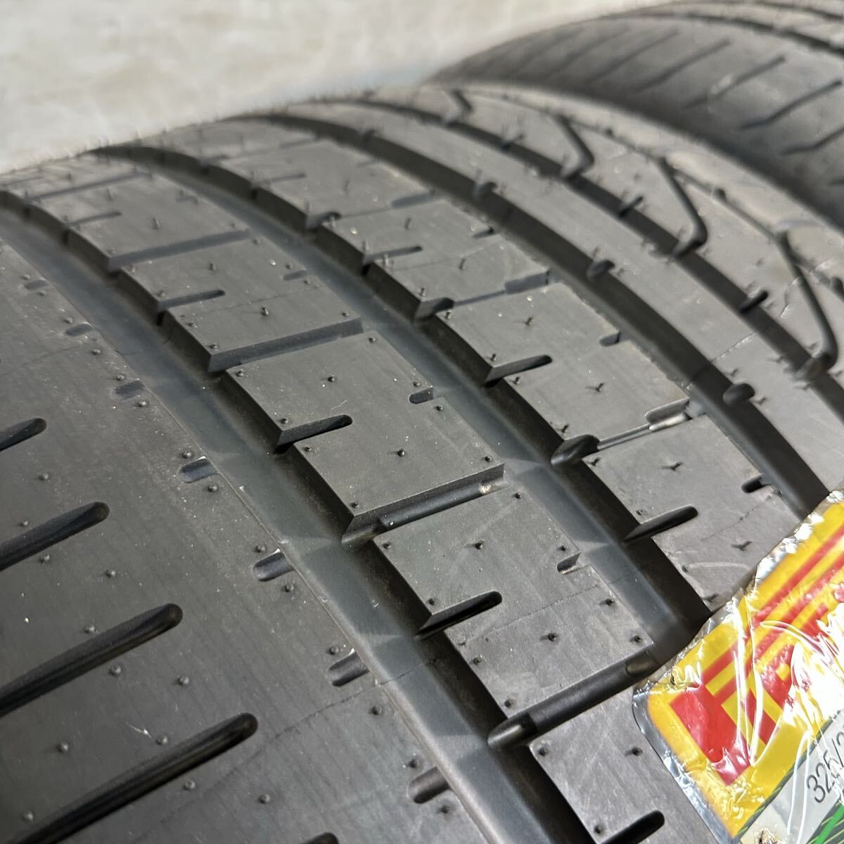 【新品未使用】【2本組】《ピレリ》P ZERO ウルトラハイパフォーマンス 325/25R20_画像5
