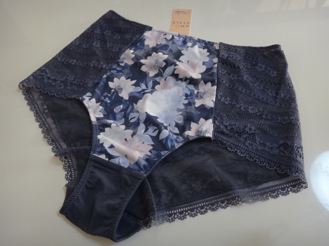 Triumph（トリンプ）AMO'S STYLE（アモスタイル）Maxi ショーツ L 新品未使用品 _画像1