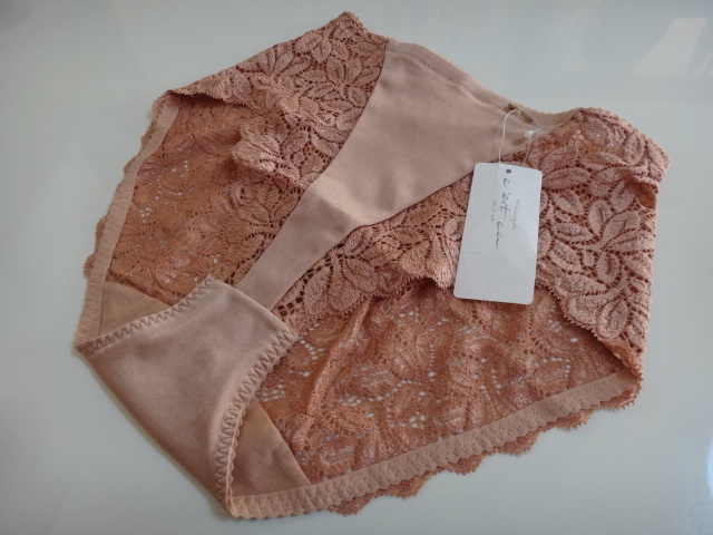 Triumph（トリンプ）【cet ca（セサ）】ガードル 64 新品未使用品_画像1