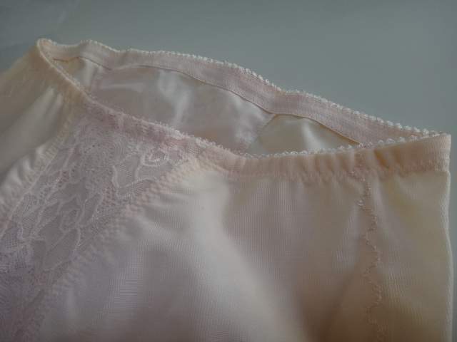 Wacoal（ワコール）【よく効くガードル/ヒップタイプ】ショートガードル 70 新品未使用品 P_画像5