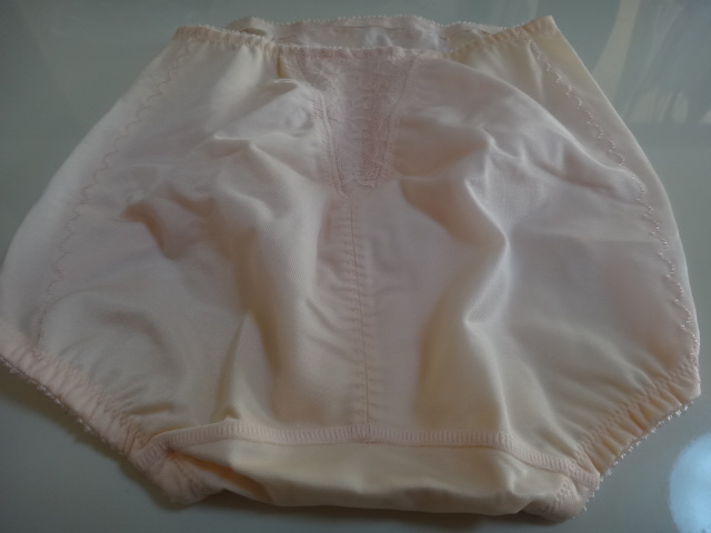 Wacoal（ワコール）【よく効くガードル/ヒップタイプ】ショートガードル 70 新品未使用品 P_画像4