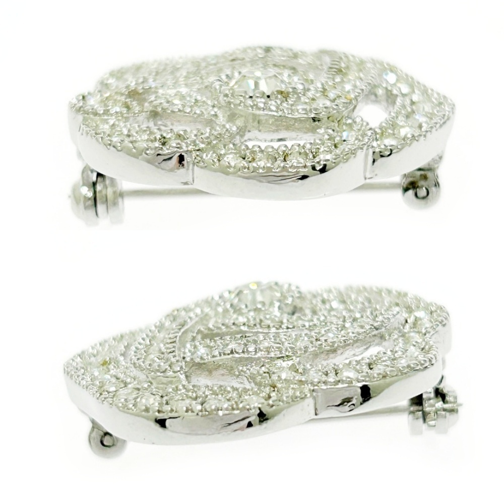 Christian Dior Christian Dior metal стразы цветочный узор брошь серебряный 501631 брошь 