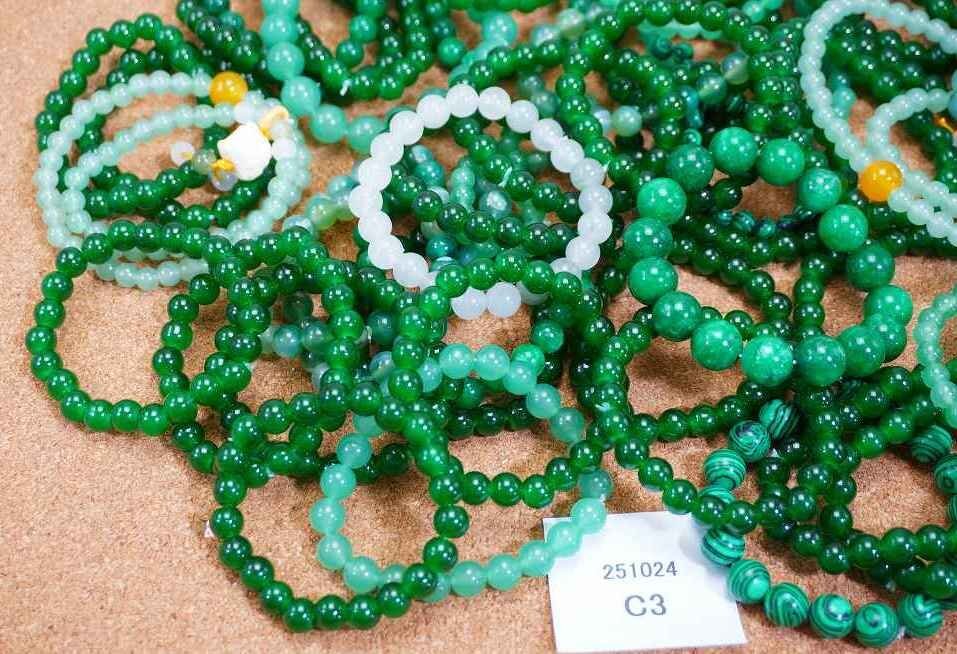Nm29-1[22] 緑石 ヒスイ メノウ等 天然石 ブレスレット おまとめて大量50点セット★レディースアクセサリー 翡翠 数珠 腕輪 RP-251024C3_画像2