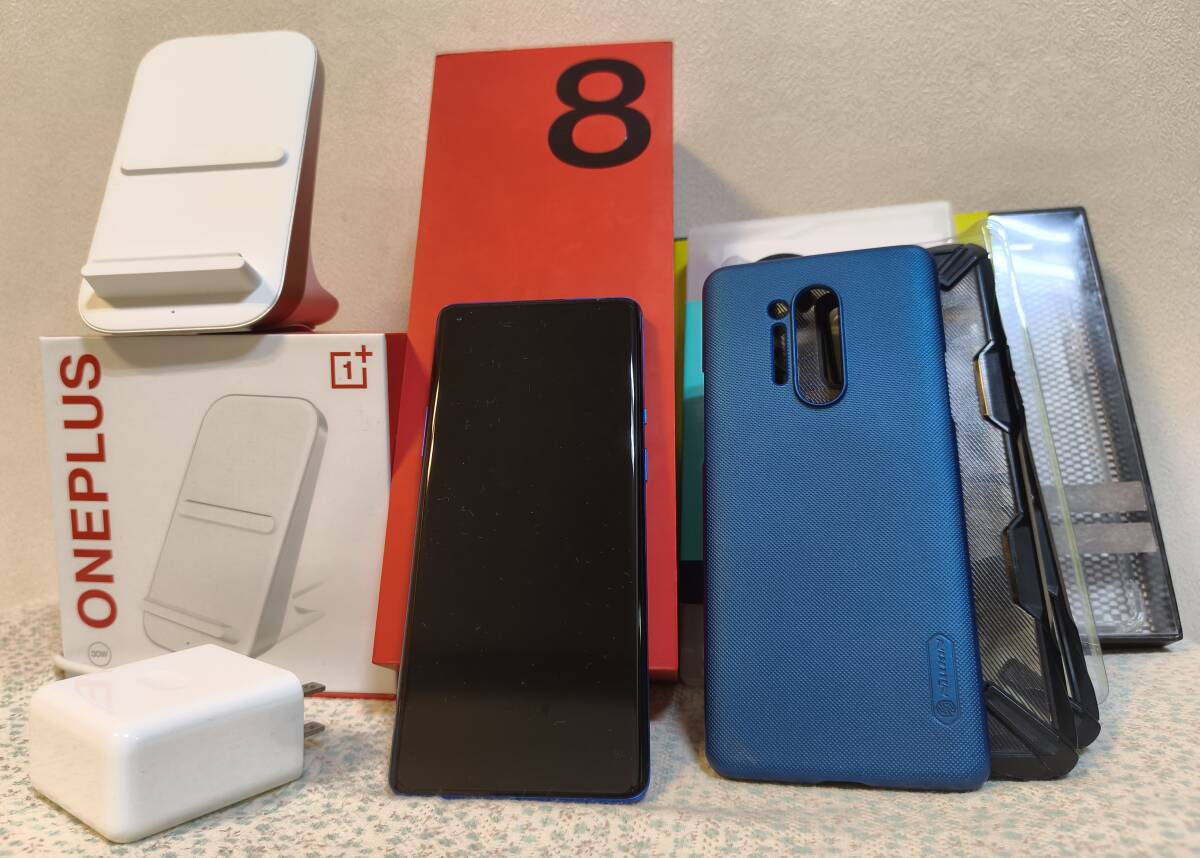  утиль обращение ] рабочее состояние подтверждено OnePlus 8 Pro 12GB RAM 256GB синий blue беспроводной с зарядным устройством .Snapdragon 865 type .. высокого уровня 