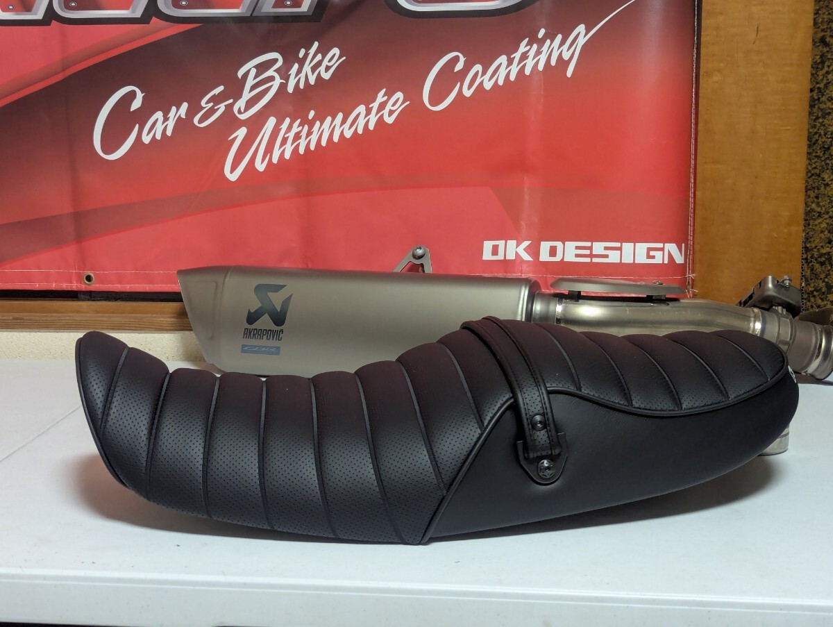 　ハイグレードタイプ！Z900RS 張り替えセット＋前側T-NET埋込 ＋ロゴ入れ　高品質パンチングメッシュ　黒Ｚ２金具　モコモコ15mm仕様_画像1