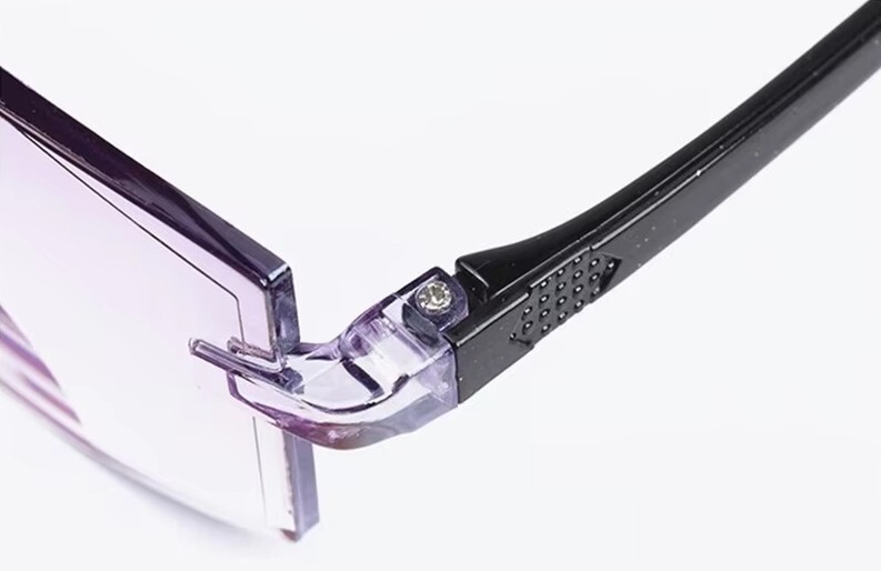 【チタンフレーム × サファイアレンズ】ブルーライトカット老眼鏡(度数+2.5)_画像5