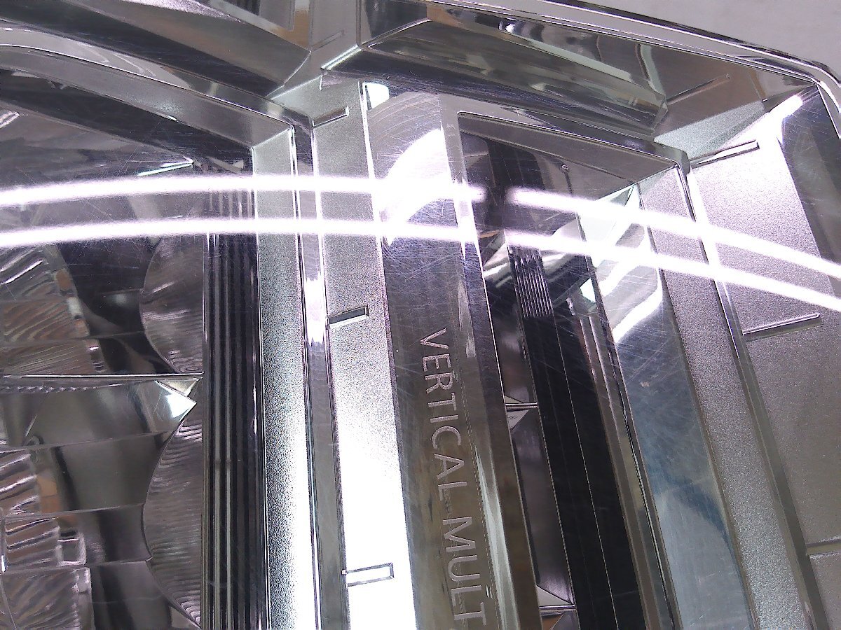 デリカD:5 CV1W 後期 右 ヘッドライト LED/KOITO 100-67120/8301D168 中古品[H232-HB3475]_画像3