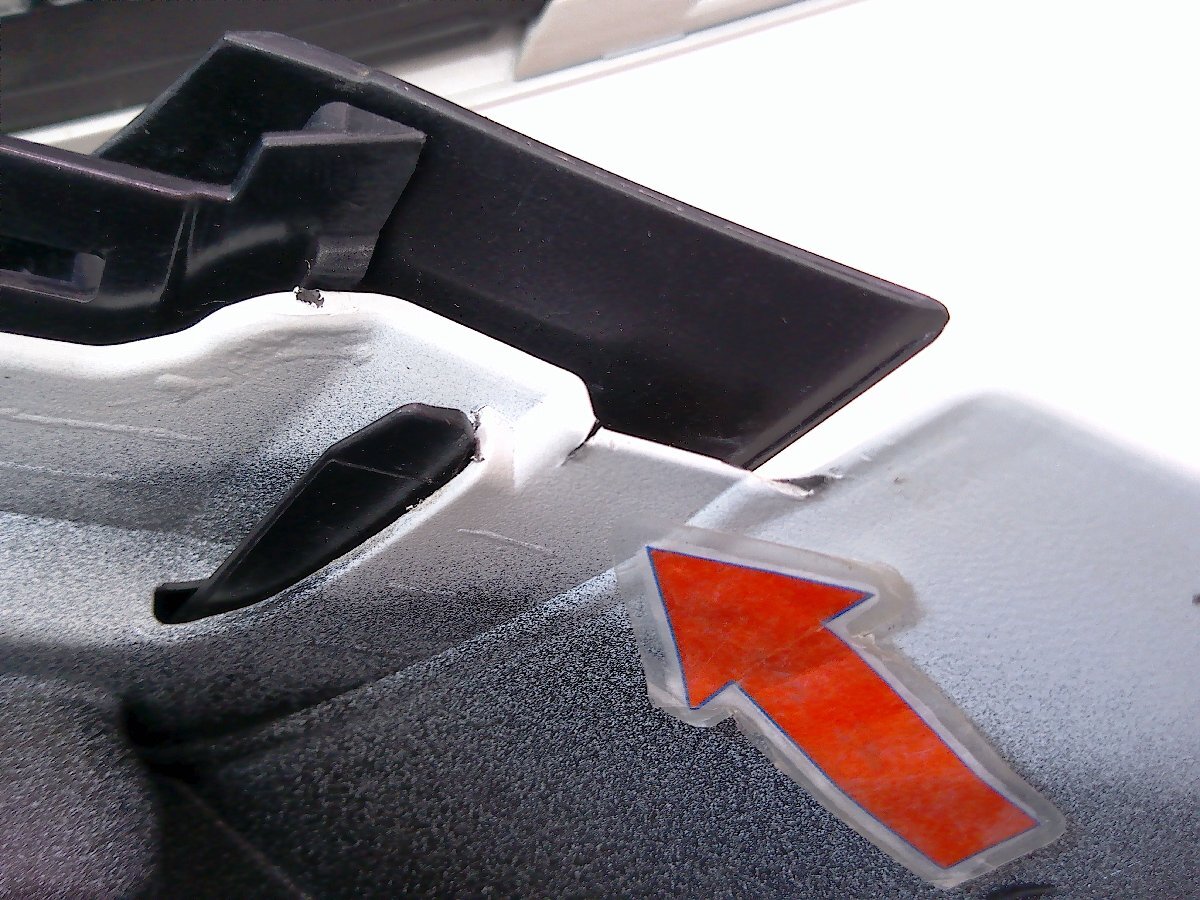 ヴェゼル RV3/RV4/RV5/RV6 フロントバンパー プラチナホワイトパール(NH883P)/71101-3M0-ZY00 中古品[H215-BF5387]_画像9