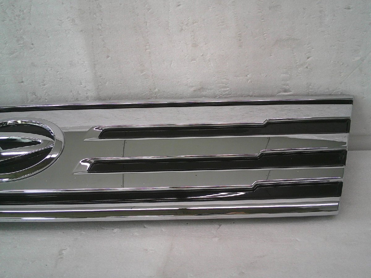 ムーヴ LA150S/LA160S フロントグリル/53105-B2510 中古品[H102-FG1640]_画像5