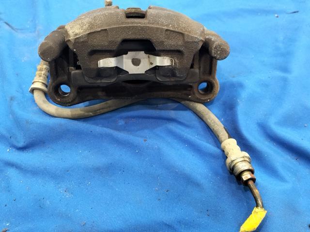 ミニキャブ GBD-U62V 左Fキャリパー CDハイルーフ W37 4605A999_画像1