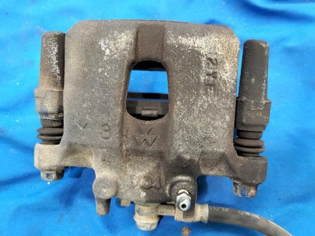 ミニキャブ GBD-U62V 左Fキャリパー CDハイルーフ W37 4605A999_画像2