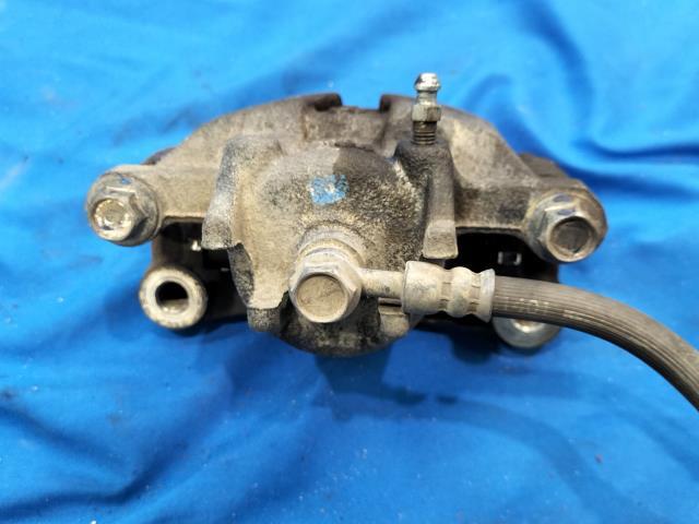 ミニキャブ GBD-U62V 左Fキャリパー CDハイルーフ W37 4605A999_画像3