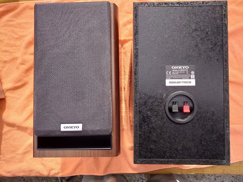 ONKYO NFR-7TX Bluetooth/ CD/SD/USB/ハイレゾ対応 ミニコンポ シルバー 中古品_画像5