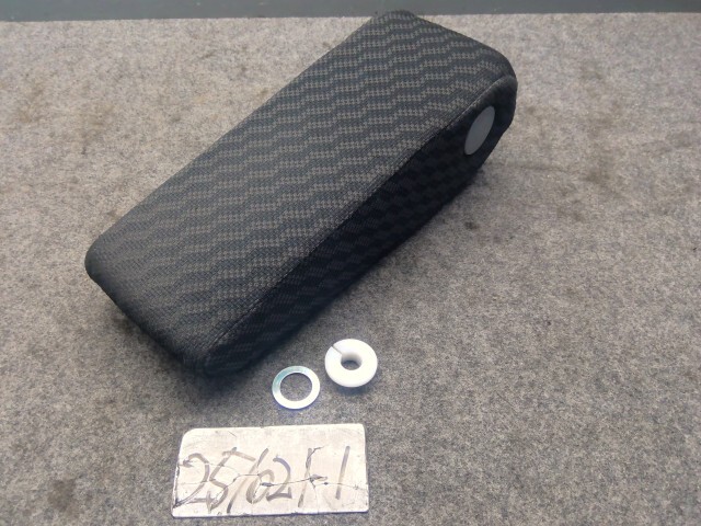 シエンタ CBA-NCP85G アームレスト 同梱不可 即決品_画像1