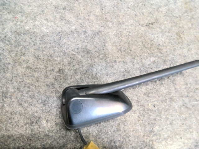 パッソ DBA-KGC30 アンテナ 同梱不可 即決品_画像3