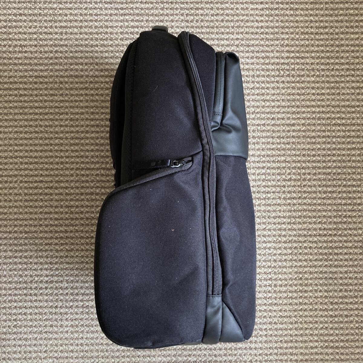 incase a.r.c daypack インケース リュック デイパック ビジネスリュック_画像4