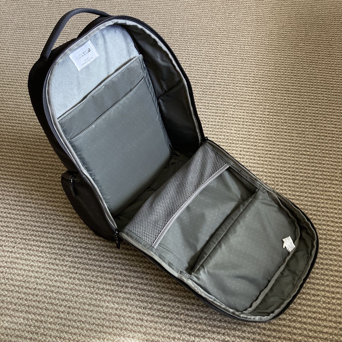 incase a.r.c daypack インケース リュック デイパック ビジネスリュック_画像6
