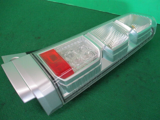 H27年 JF1 N-BOX ホンダ 右 テールランプ ICHIKOH D105【LED点灯テストOK】即決!_画像6