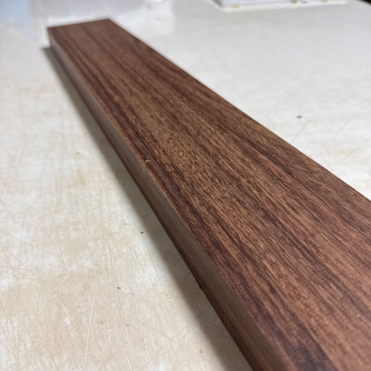  фиолетовый .. глаз толщина доска довольно большой. нехватка есть 700×88×29 100 размер прекрасный .